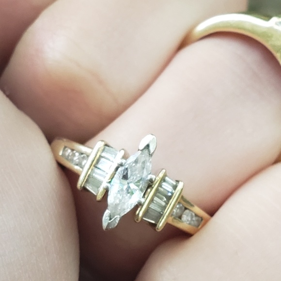 Jewelry - Vintage marquise diamond engagement ring